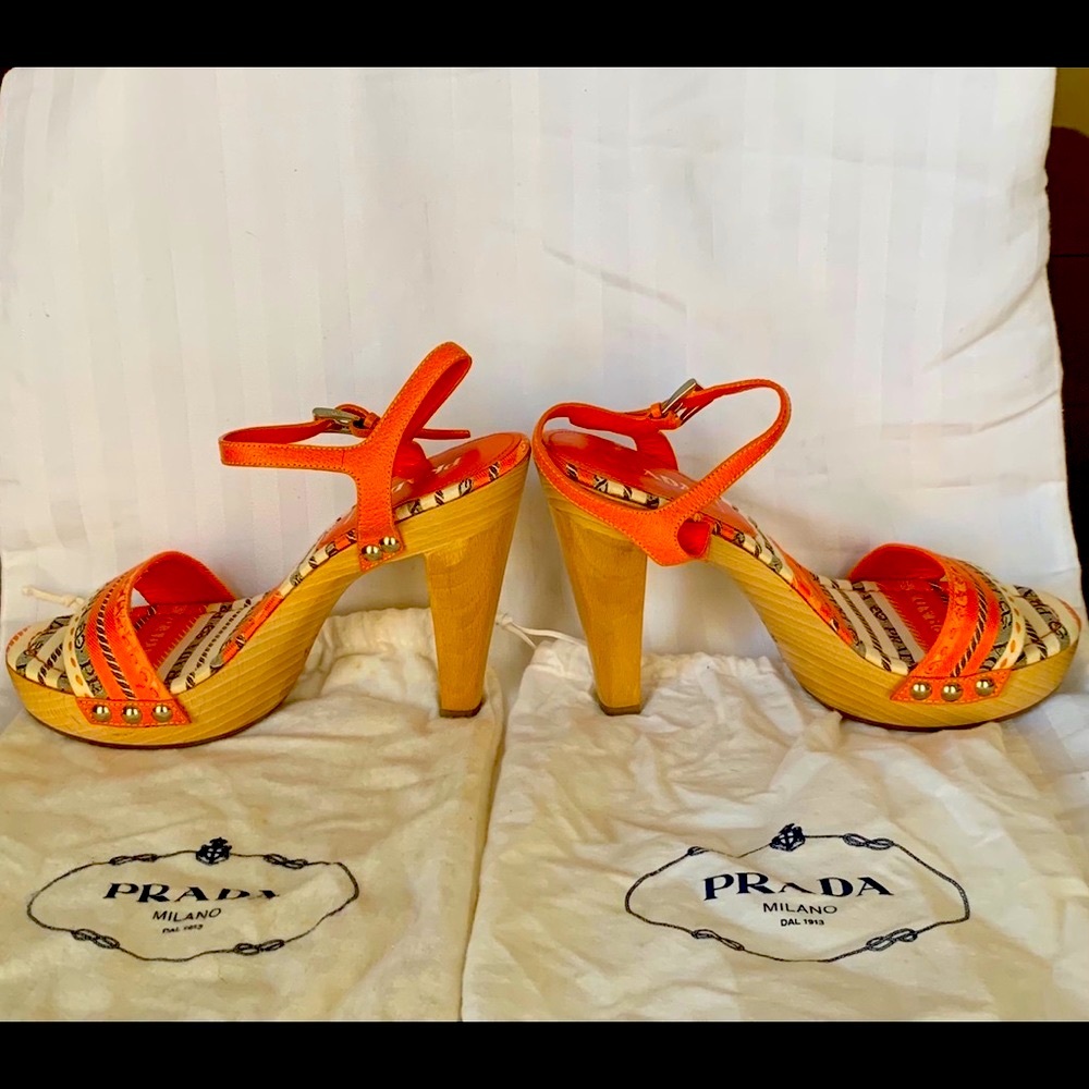 NWOT Prada chunky heeled multicolored sandals